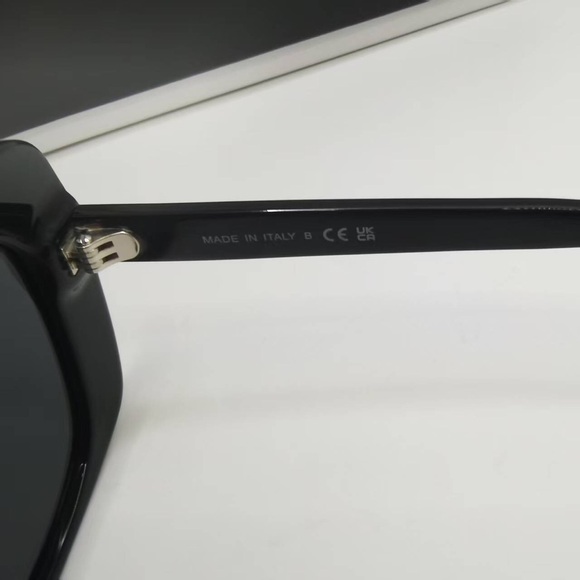 Chanel black square frame sunglasses are the favorite of fashionistas - Picture 6 of 6